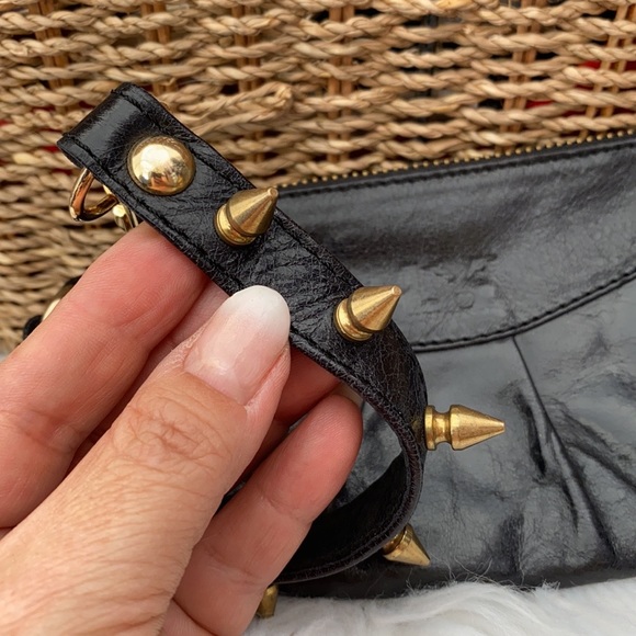Black leather wristlet w/studded strap - Picture 4 of 12